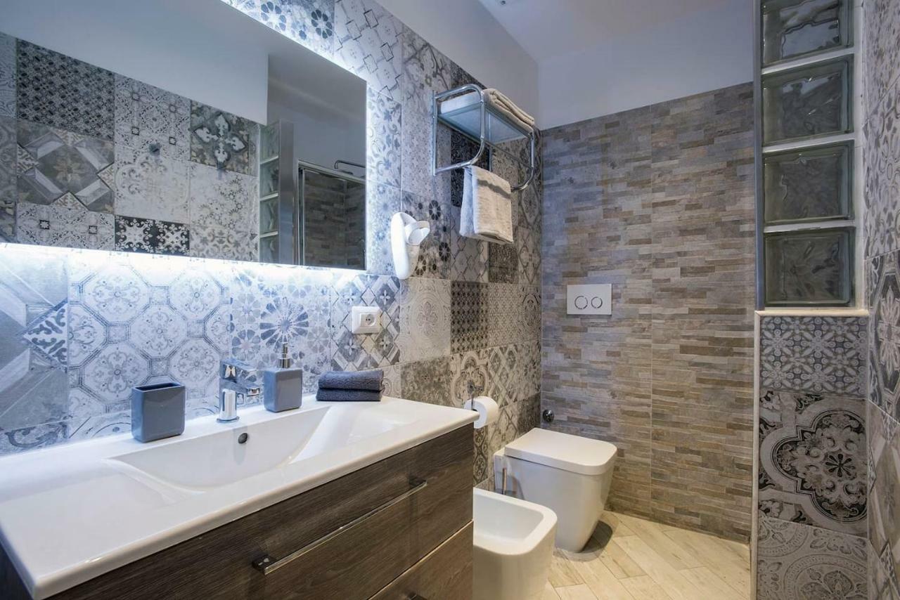 La Finestra Su Fontana Di Trevi - Charming View Apartment Rome Exterior photo